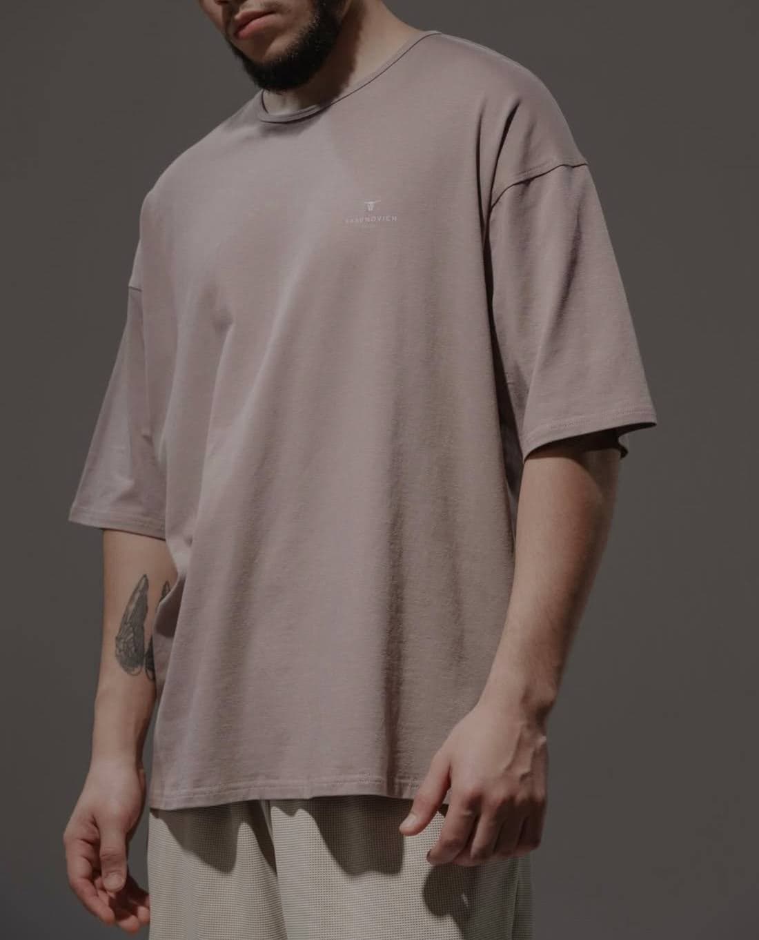T-shirt Base, цвет Hillier — кадр 1