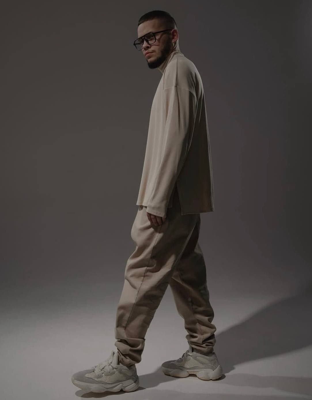 Джоггеры Robe, цвет Beige — кадр 1